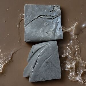 2 Bars Anna's Creations Hand Crafted Charcoal Llyang Lye Free Soap 4.9 Oz